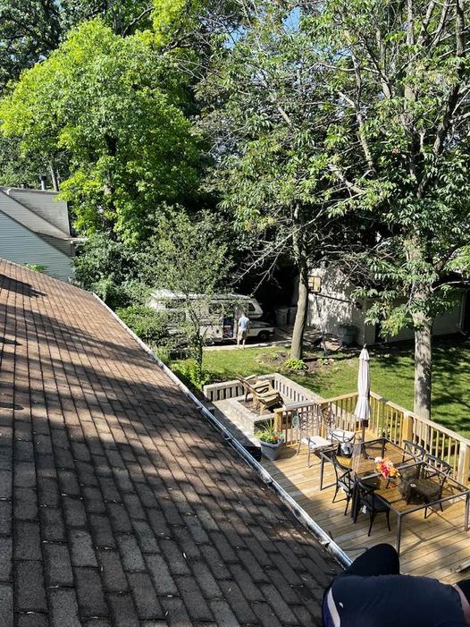 Gutter cleaning Milwaukee